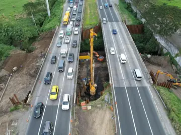 Specialist foundation engineering work on South Luzon expressway by Bauer Philippines