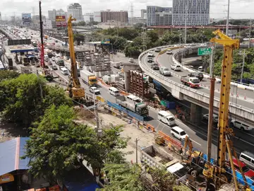 Foundation work for Sucat-Alabang Viaduct in Manila by Bauer Spezialtiefbau